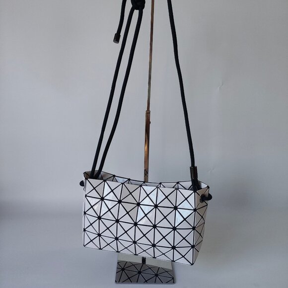 Issey Miyake drawstring tofu bag - Picture 1 of 6